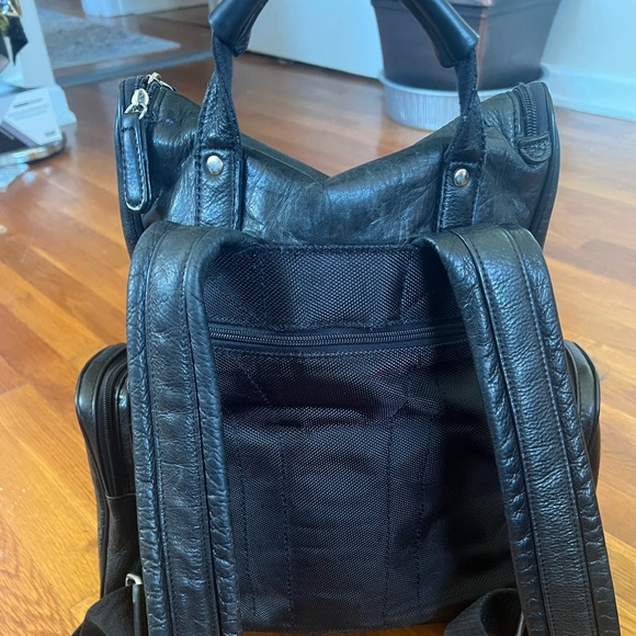 Osgoode Marley Large Black Leather RFID Backpack - Picture 7 of 8